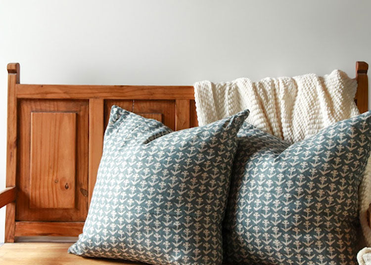 Elinora Pillow
